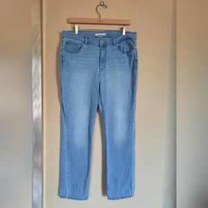 Levis Classic Straight Leg Medium Wash Denim Jeans